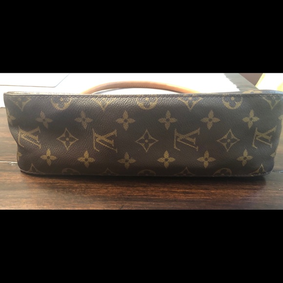 Authentic Louis Vuitton Looping bag - Picture 4 of 10